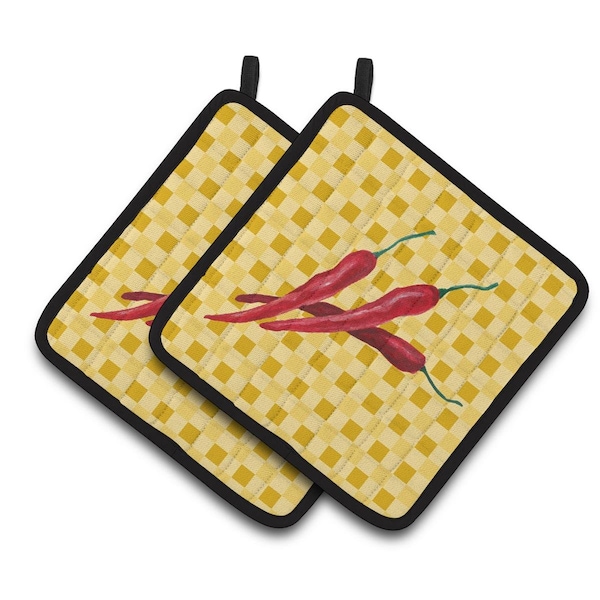 Carolines Treasures Chili Peppers on Basketweave Pair of Pot Holders - BB7195PTHD
