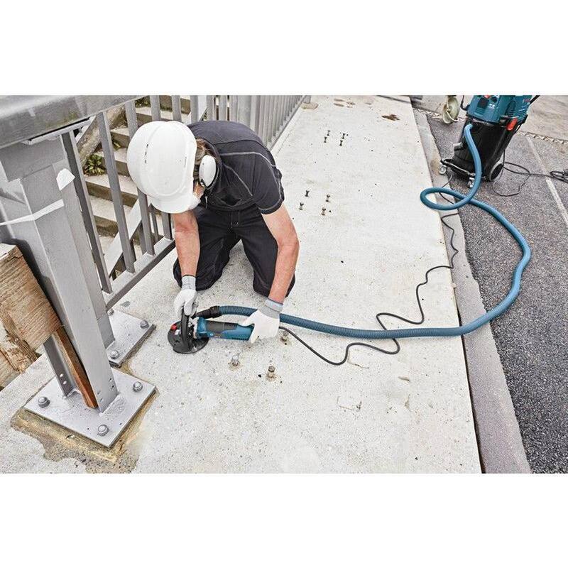 Esmeriladora de Superficie de Concreto Bosch con Cable de 12.5 Amperes y 5 pulg. con Capucha para Colecta de Polvo Dedicada - CSG15