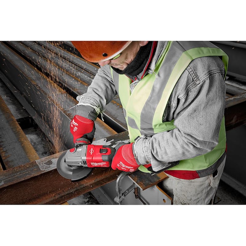 Amoladora inalámbrica Milwaukee M18 FUEL 18V de iones de litio sin escobillas de 4-1/2 in./6 in con interruptor deslizante con bloqueo (herramienta solamente) - 2981-20