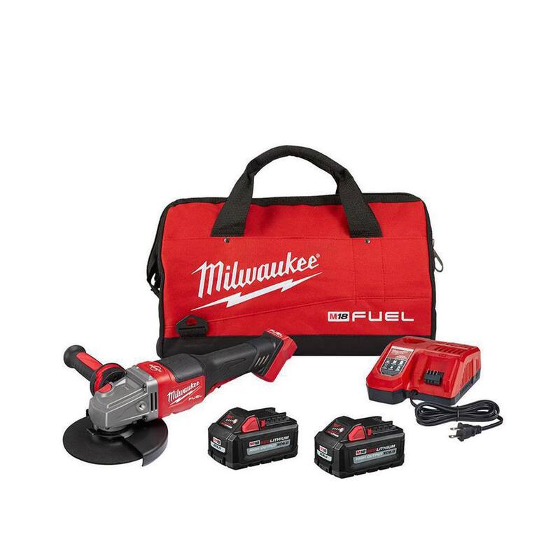Amoladora inalámbrica Milwaukee M18 FUEL 18V de iones de litio sin escobillas 4-1/2 in./6 in. con interruptor de paleta, kit y dos baterías de 6.0 Ah - 2980-22