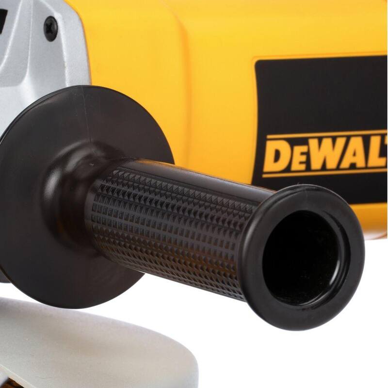 Amoladora angular de servicio pesado DEWALT de 13 amperes y 7 pulgadas con bolsa y ruedas - DW840K