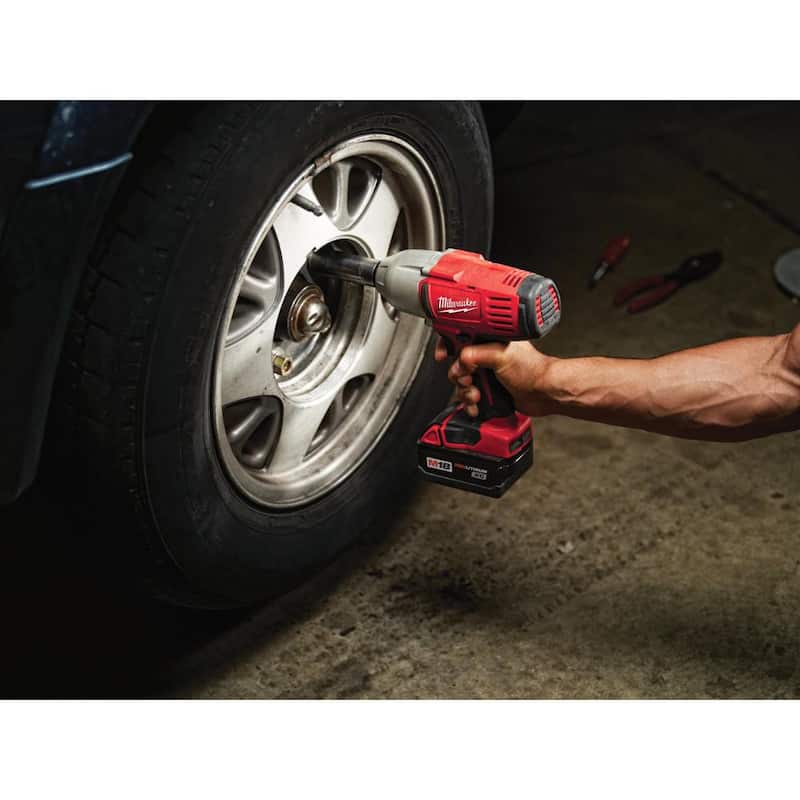 Herramientas inalámbricas Milwaukee M18/M12 12/18V de iones de litio 3/8 in. Trinquete y 1/2 in. Llave de impacto con anillo de fricción Combo Kit - 2663-22RH.