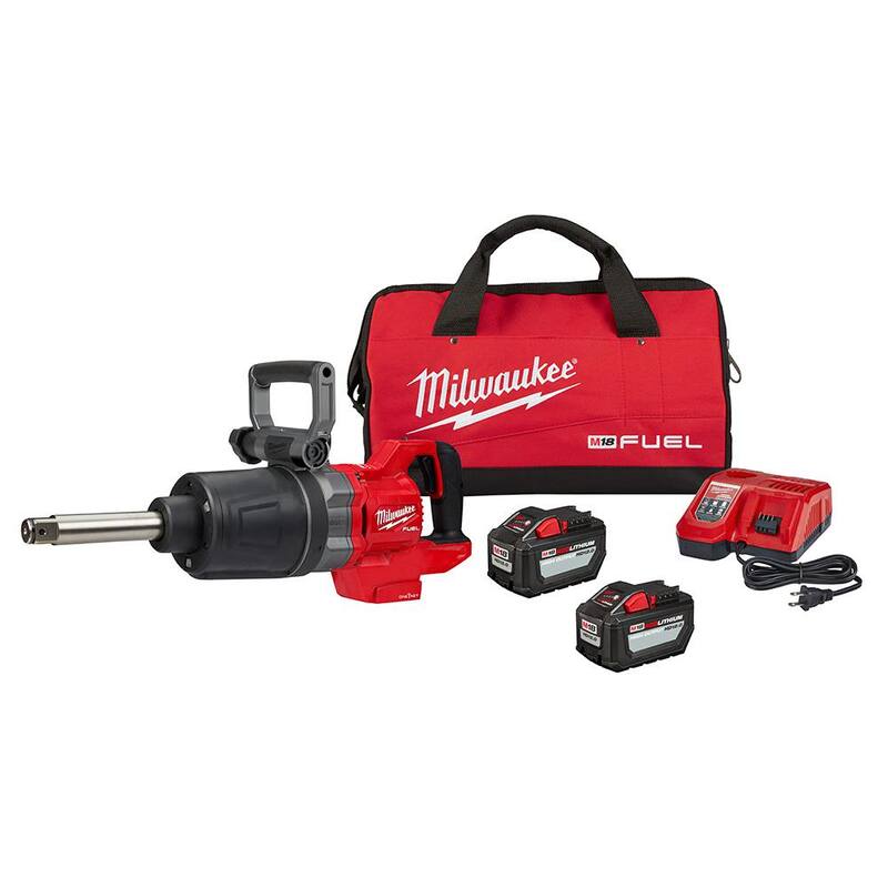 Milwaukee M18 FUEL Llave de Impacto Inalámbrica sin Escobillas de Iones de Litio de 18V de 1 pulgada con Mango en D Extendido y Kit de Dos Baterías de 12.0 Ah - 2869-22HD
