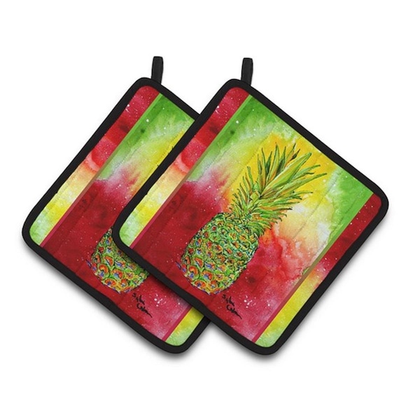 Carolines Treasures Pineapple Pair of Pot Holders, 7.5 x 3 x 7.5 in. - 8395PTHD