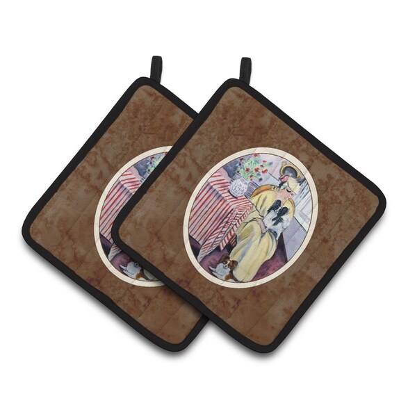Carolines Treasures Lady With Her Papillon Pair of Pot Holders - 7069PTHD