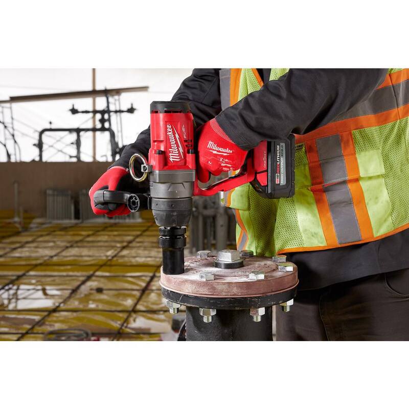 Llave de impacto inalámbrica sin escobillas Milwaukee M18 FUEL ONE-KEY de 18V con anillo de fricción y dos baterías de 8.0 Ah - 2867-22