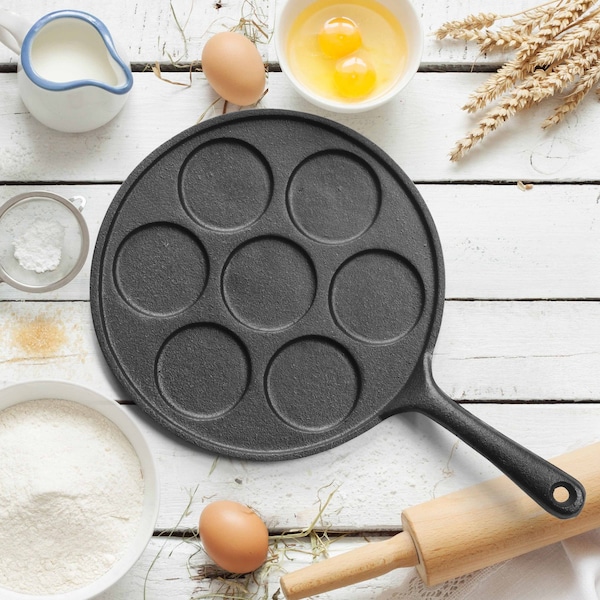 Commercial Chef Cast Iron Pancake Pan, Makes 7 Mini Silver Dollar Pancakes - CHCI172