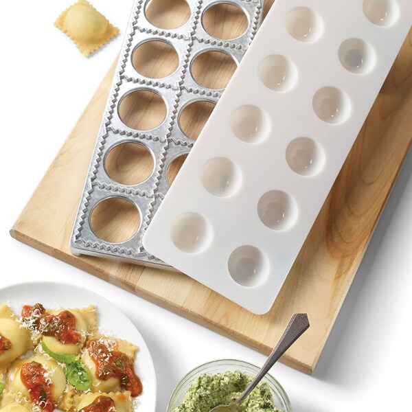 Starfrit 12-Cavity Stuffed Pasta Mold - 093663-006-0000