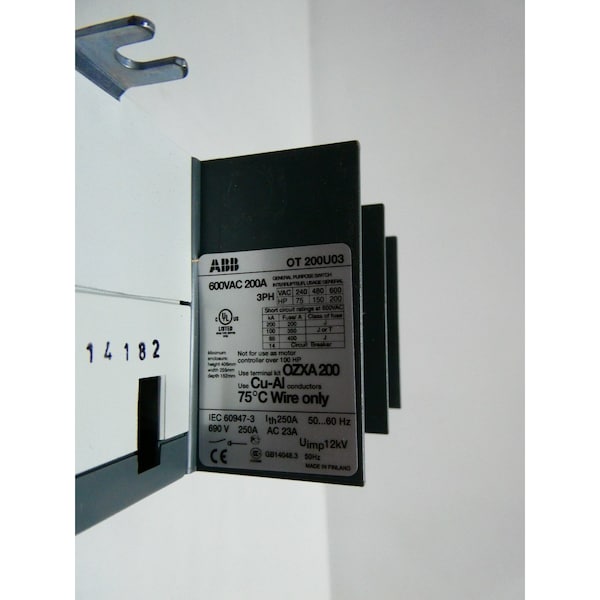 Interruptor de desconexión no fusible ABB 3P 200A 600V-AC - OT200U03 1SCA022723R0220