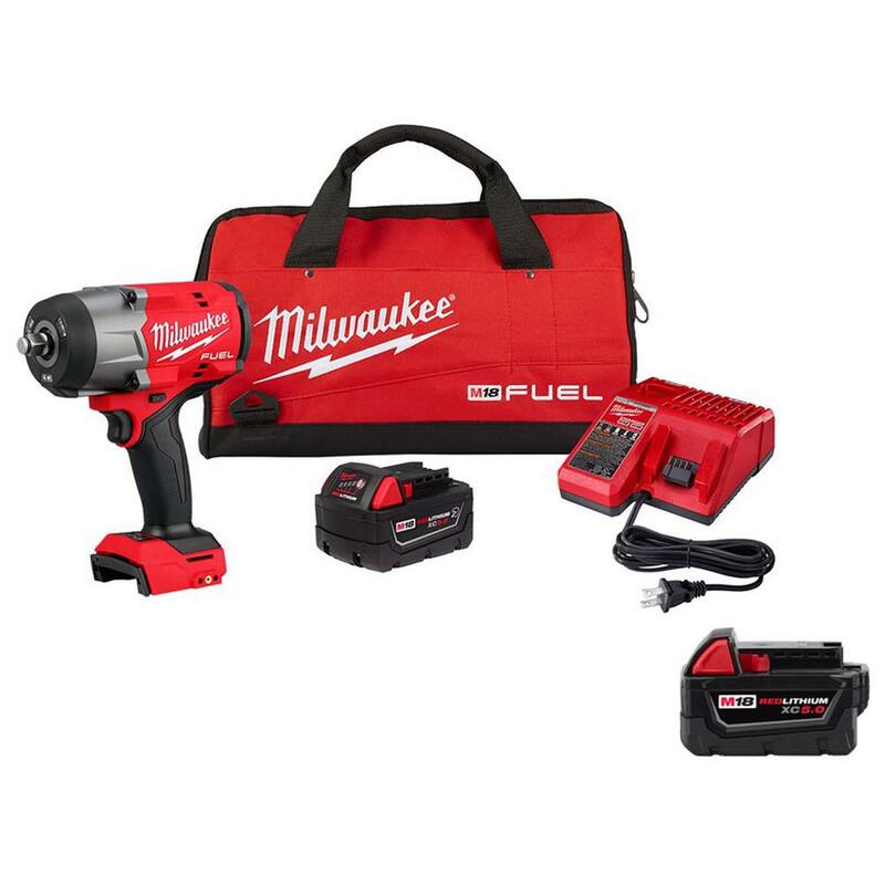 Llave de Impacto Inalámbrica sin escobillas de 1/2 pulg. Milwaukee M18 FUEL 18V de Iones de Litio con Anillo de Fricción, con Kit de Bolsa y (2) Baterías de 5.0 Ah - 2967-21B-48-11-1850