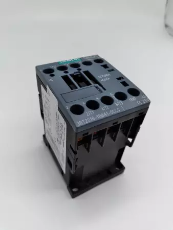 Siemens Contactor 3RT2016-1BB41-0CC0