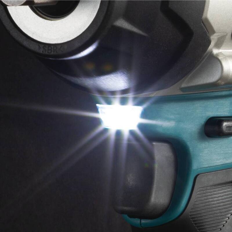 Llave de impacto inalámbrica sin escobillas de 4 velocidades de medio torque de 18V LXT de iones de litio de Makita con un dado de retención de 1/2 pulgadas (Herramienta solamente) - XWT18Z.