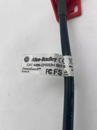 Allen-Bradley SensaGuard Safety Switch Sensor 440N-Z21SS2H SER.B