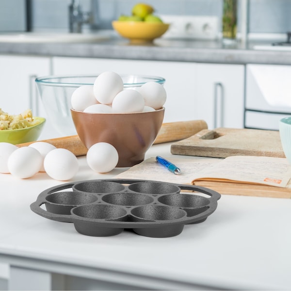 Commercial Chef Cast Iron Biscuit Pan, Pre-seasoned Cast Iron Cookware for Muffins & Scones - CHCI4129