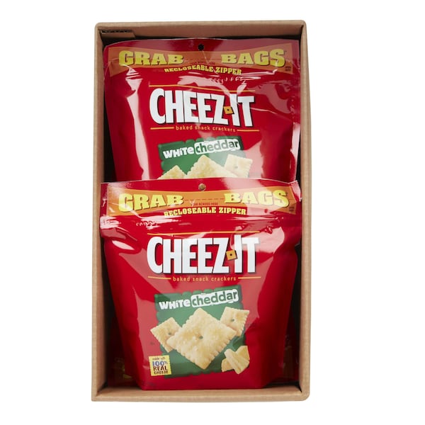Cheez-It Cheez-It Bolsa para llevar recerrable de galletas de cheddar blanco de 7 oz. Paquete de 6 - 2410011621