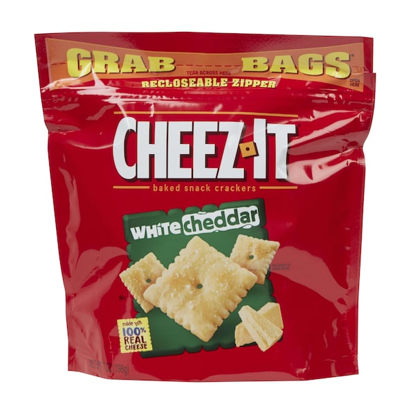 Cheez-It Cheez-It Bolsa para llevar recerrable de galletas de cheddar blanco de 7 oz. Paquete de 6 - 2410011621