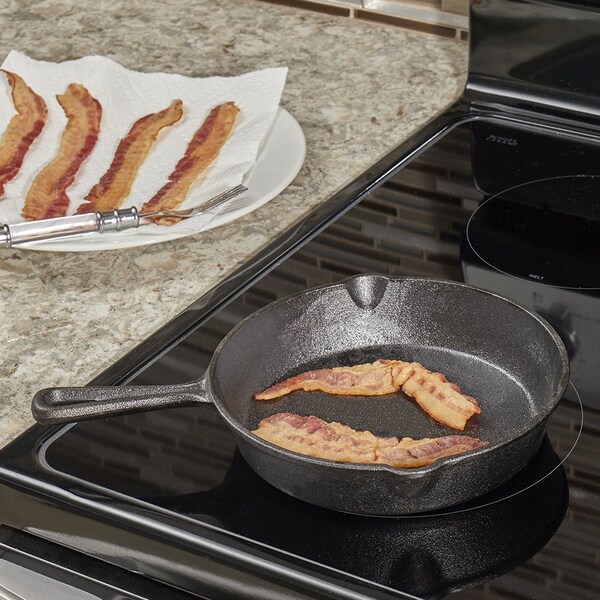 Hds Trading 8inch PreSeasoned Cast Iron Skillet with Pour Spouts - ZOR95992