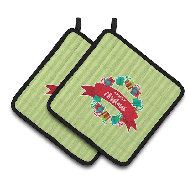 Carolines Treasures Christmas Wreath Presents Green Pair of Pot Holders - BB6977PTHD