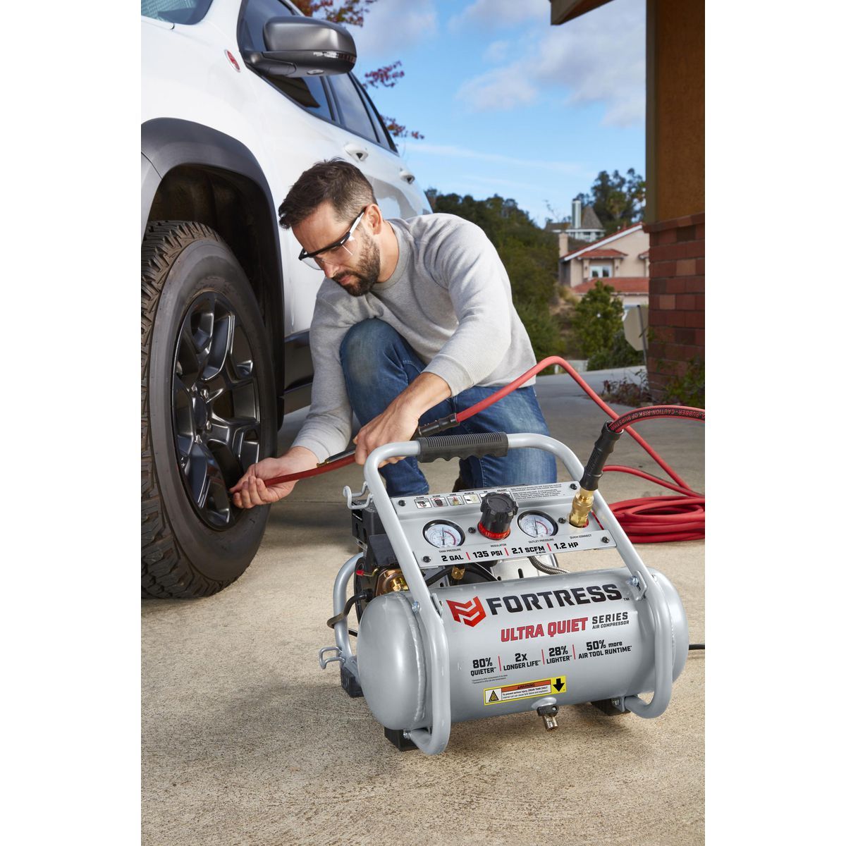 Fortaleza 2 Galones 135 PSI, Compresor de Aire para Sitios de Trabajo de Mano Ultra Silencioso - 64596