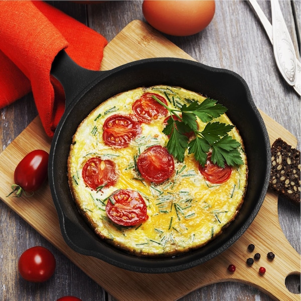 Commercial Chef 6 1/2 Cast Iron Skillet - CHFL650