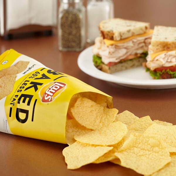 Lay's Papas Fritas Horneadas Clásicas en Bolsas de 1.12 oz, Paquete de 64 - 44396
