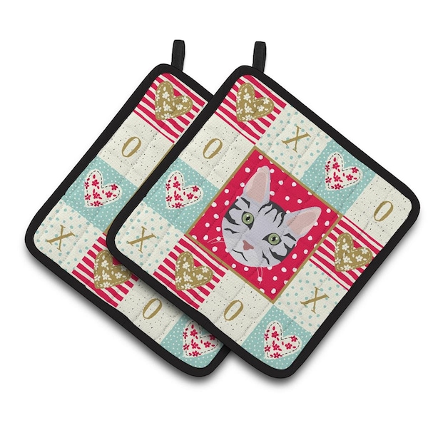 Carolines Treasures 7.5 x 7.5 in. Serengeti Cat Love Pair of Pot Holders - CK5161PTHD
