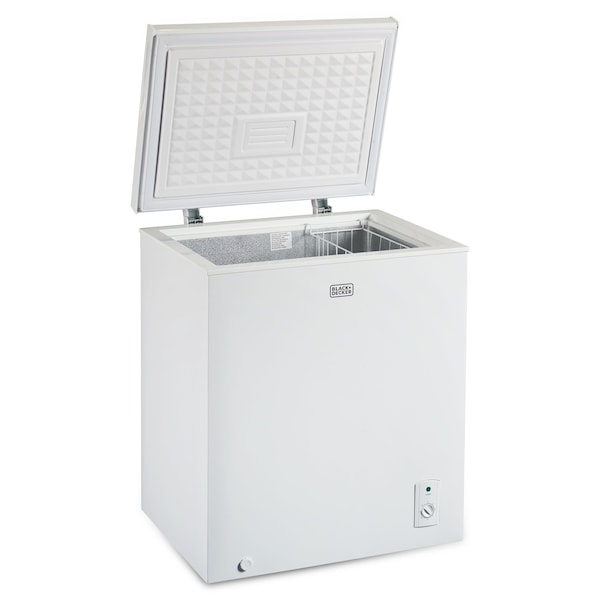 Black & Decker 5.1 Cu. Ft. Chest Freezer, Holds up to 178 Lbs. of Frozen Food with Organizer Basket - BCFK516