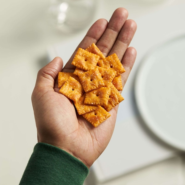 Galleta original Cheez-It Cheez-It con Reducción de Grasa 1.5 oz., Paquete de 60 unidades - 2410012226