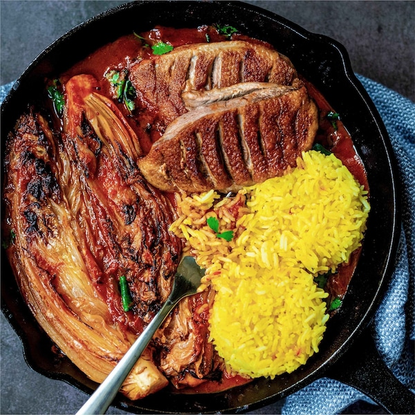 Commercial Chef Cast Iron Skillet Pan 12'' Skillet - CHFL12