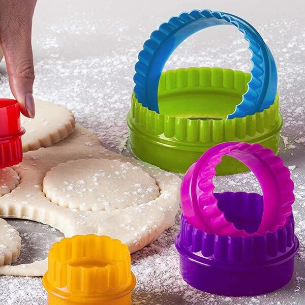 1947Kitchen 7-Pack: Two-Sided Biscuit Cutter Set For Cookies and Fondant Cakes, 7PK - TI-7ANKBC