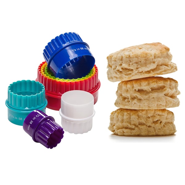 1947Kitchen 7-Pack: Two-Sided Biscuit Cutter Set For Cookies and Fondant Cakes, 7PK - TI-7ANKBC