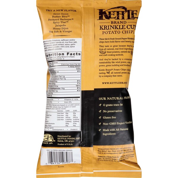 Kettle Foods Papitas de Papa Kettle Krinkle con Sal y Pimienta 5 oz., Paquete de 8 - 109447