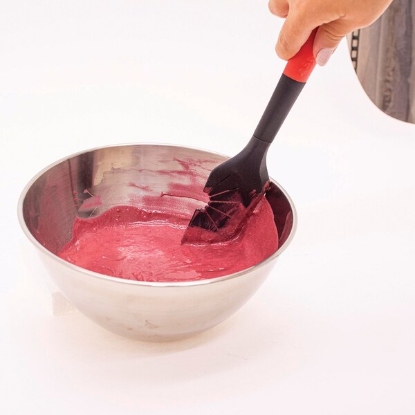 Starfrit Silicone Spatula with Whisk Cleaner - 092959-006-0000