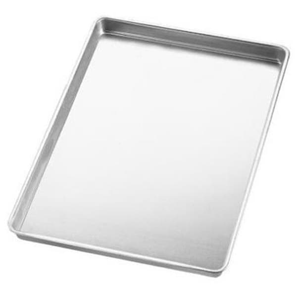 Wilton Wilton 2105-1269 10.5 x 15.5 x 1 in. Aluminum Jelly Roll & Cookie Pan - 124434