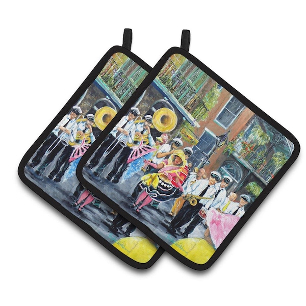 Carolines Treasures French Quarter Frolic Pair of Pot Holders - MW1328PTHD