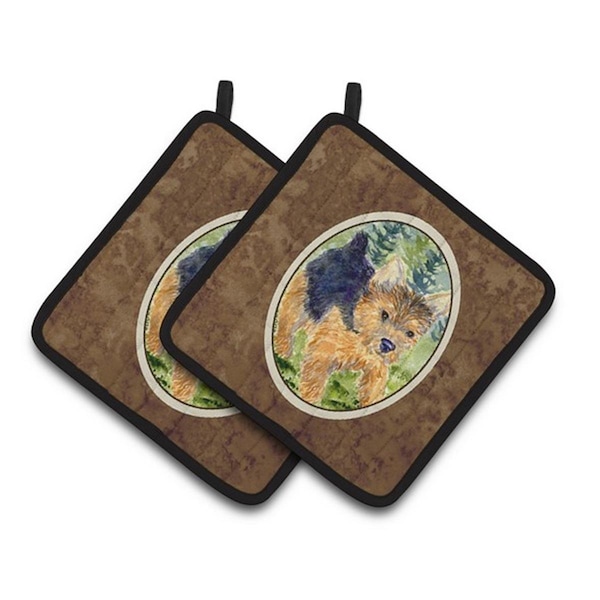 Carolines Treasures Norwich Terrier Pair of Pot Holders, 7.5 x 3 x 7.5 in. - SS8907PTHD