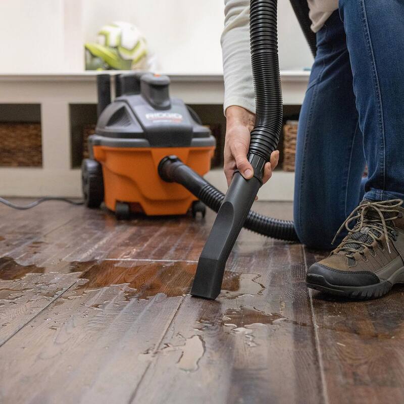 RIDGID 4 Gallon 5.0 Peak HP Portable Shop Vac Wet Dry Vacuum with Fine Dust Filter, Locking Hose and Accessory Attachments - WD4070