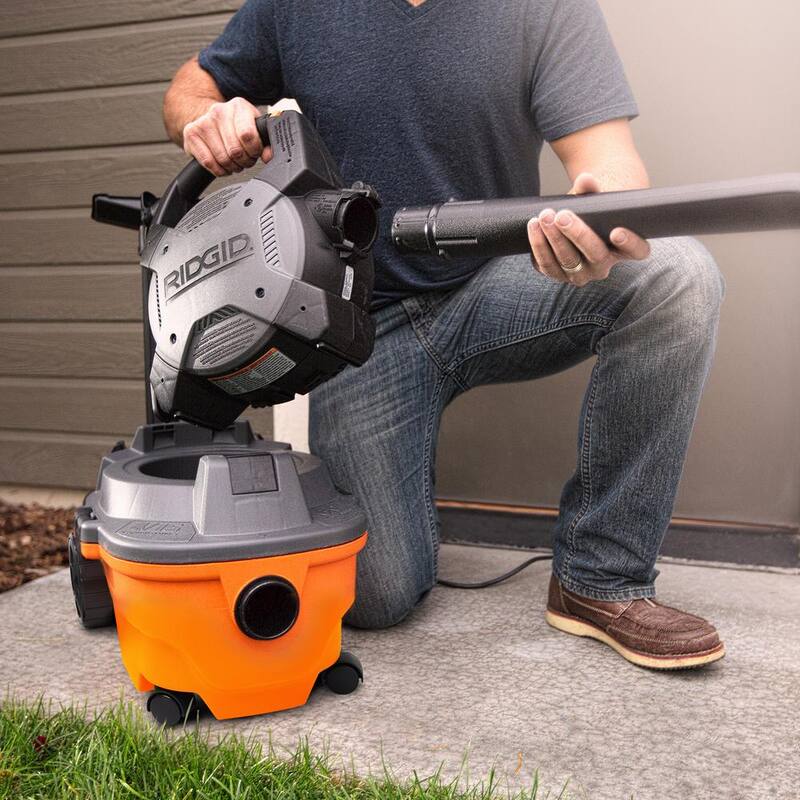 RIDGID 4 Gallon 6.0 Peak HP Shop Vac Wet Dry Vacuum with Detachable Blower, Fine Dust Filter, Locking Hose and Accessories - WD4080