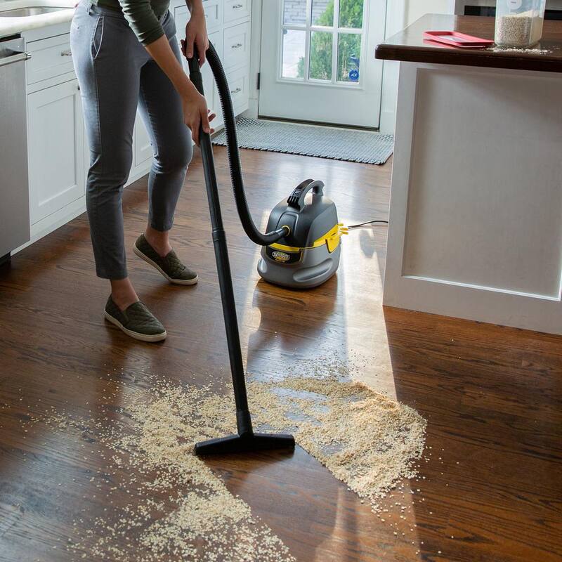 Stinger 2.5 Gallon 1.75 Peak HP Small Shop Vac Wet Dry Vacuum with 6 Filter Bags, Hose, Utility and Car Nozzle Attachments - HD2025A