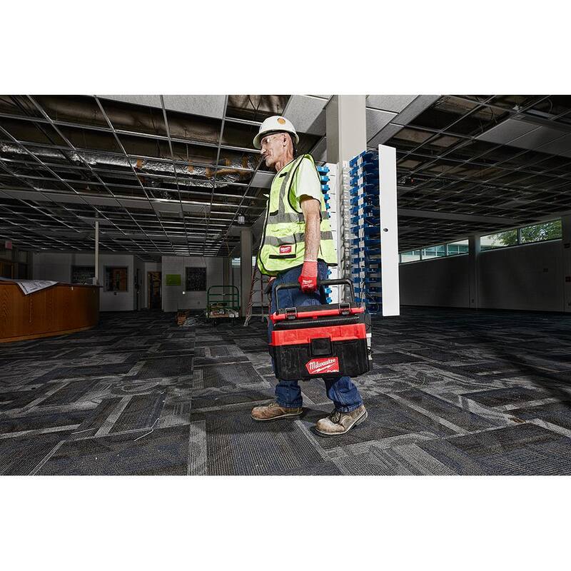 Milwaukee M18 FUEL PACKOUT Cordless 2.5 Gal. Wet/Dry Vacuum w/AIR-TIP 1-1/4 in. - 2-1/2 in. (4-Piece) Debree and Conduit Line Kit - 0970-20-49-90-2022-49-90-2024