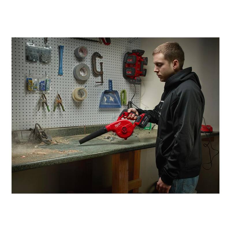 Milwaukee M18 FUEL 12 Gal. Cordless Dual-Battery Wet/Dry Shop Vac Kit with M18 Compact Blower - 0930-22HD-0884-20