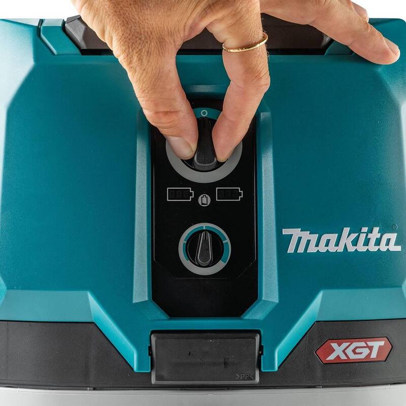 Makita 40V max XGT Brushless Cordless 4 Gal. Wet/Dry Dust Extractor/Vacuum (Tool Only) - GCV03Z