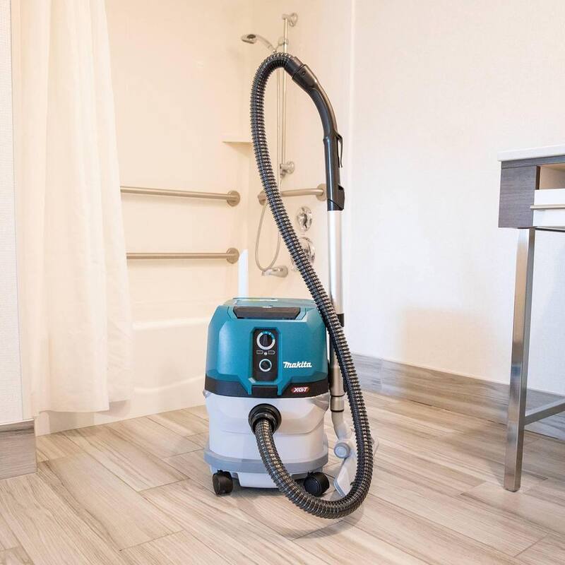 Makita 40V max XGT Brushless Cordless 4 Gal. Wet/Dry Dust Extractor/Vacuum (Tool Only) - GCV03Z