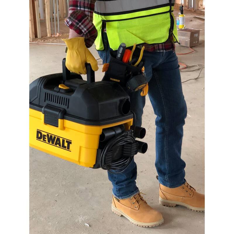 DEWALT 4 Gal. Poly Wet/Dry Vac - DXV04T
