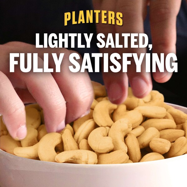 Planters Mitades y Piezas de Anacardo Ligeramente Saladas 8 oz. Lata, Paquete de 12 - 10029000016085