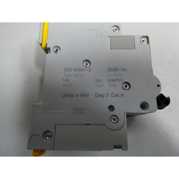 Schneider Electric Circuit Breaker, 10A, 1+N Pole, 240V AC, 6kA at 240V AC, C Curve - M9D11610