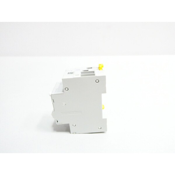 Schneider Electric Circuit Breaker, 10A, 1+N Pole, 240V AC, 6kA at 240V AC, C Curve - M9D11610