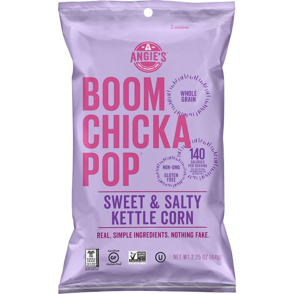 Angie's Boomchickapop - Dulces y Salados Maíz de Azúcar al estilo Artesanal de Angie, Bolsa de 2.25 oz, Paquete de 12 - 1878001422