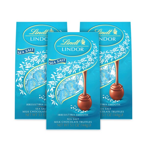 Castillo de Trufas de Chocolate con Leche Lindt Lindor con Sal Marina, Bolsa de 51 oz, Paquete de 3, 3PK - L002952