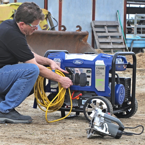 Ford Portable Generator, 9,000 W/8,100 W Rated, 11,050 W/10,500 W Surge, 75 A/67.5 A/37.5 A/33.8 A A - FG11050PBE